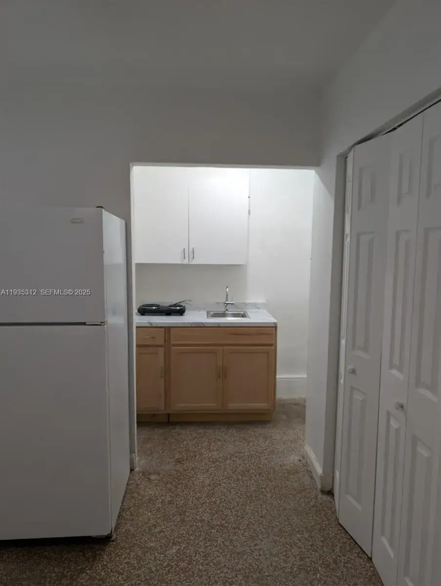 1 bath Residential Lease for rent at 2928 SW 10th St # 4, Miami FL 33135