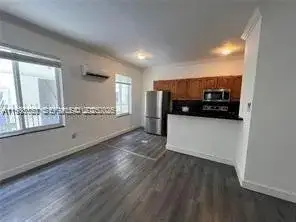 1 bedroom 1 bath Residential for sale at 7920 Harding Ave # 1, Miami Beach FL 33141