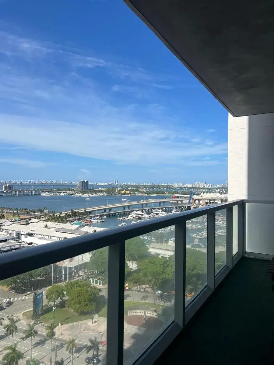 1 bedroom 1 bath Residential for sale at 244 Biscayne Blvd # 1904, Miami FL 33132