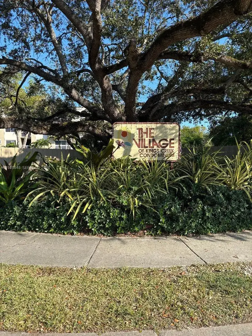 1 bedroom 1 bath Residential Lease for rent at 7703 Camino Real # 207, Miami FL 33143