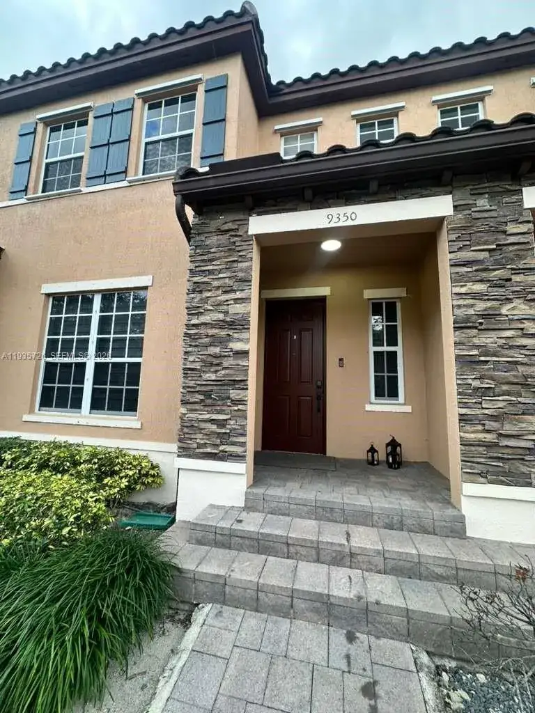 3 bedroom 2 bath Residential Lease for rent at 9350 SW 171st Ct # 9350, Miami FL 33196
