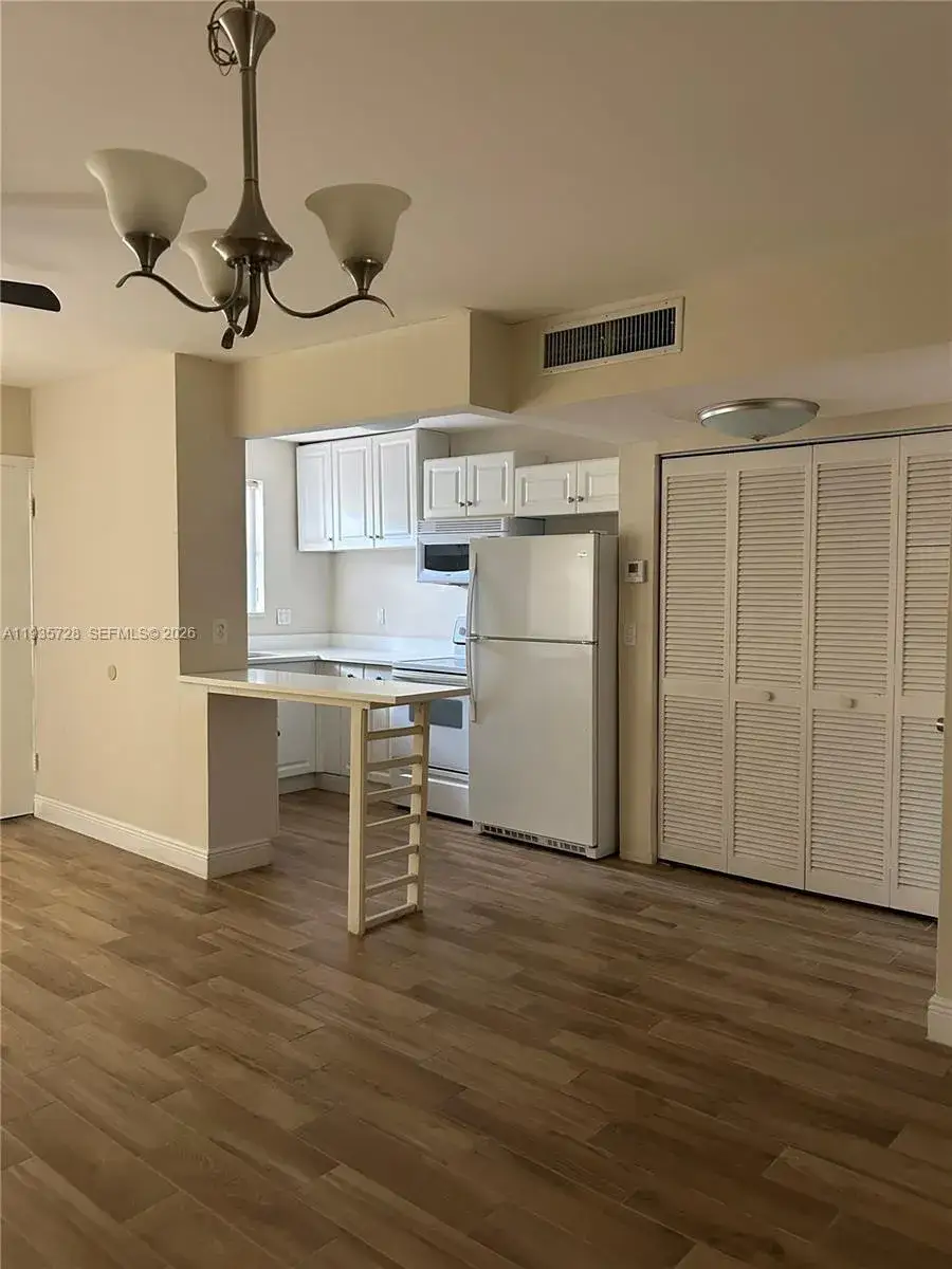 1 bedroom 1 bath Residential for sale at 12500 NE 5th Ave # 309, North Miami FL 33161