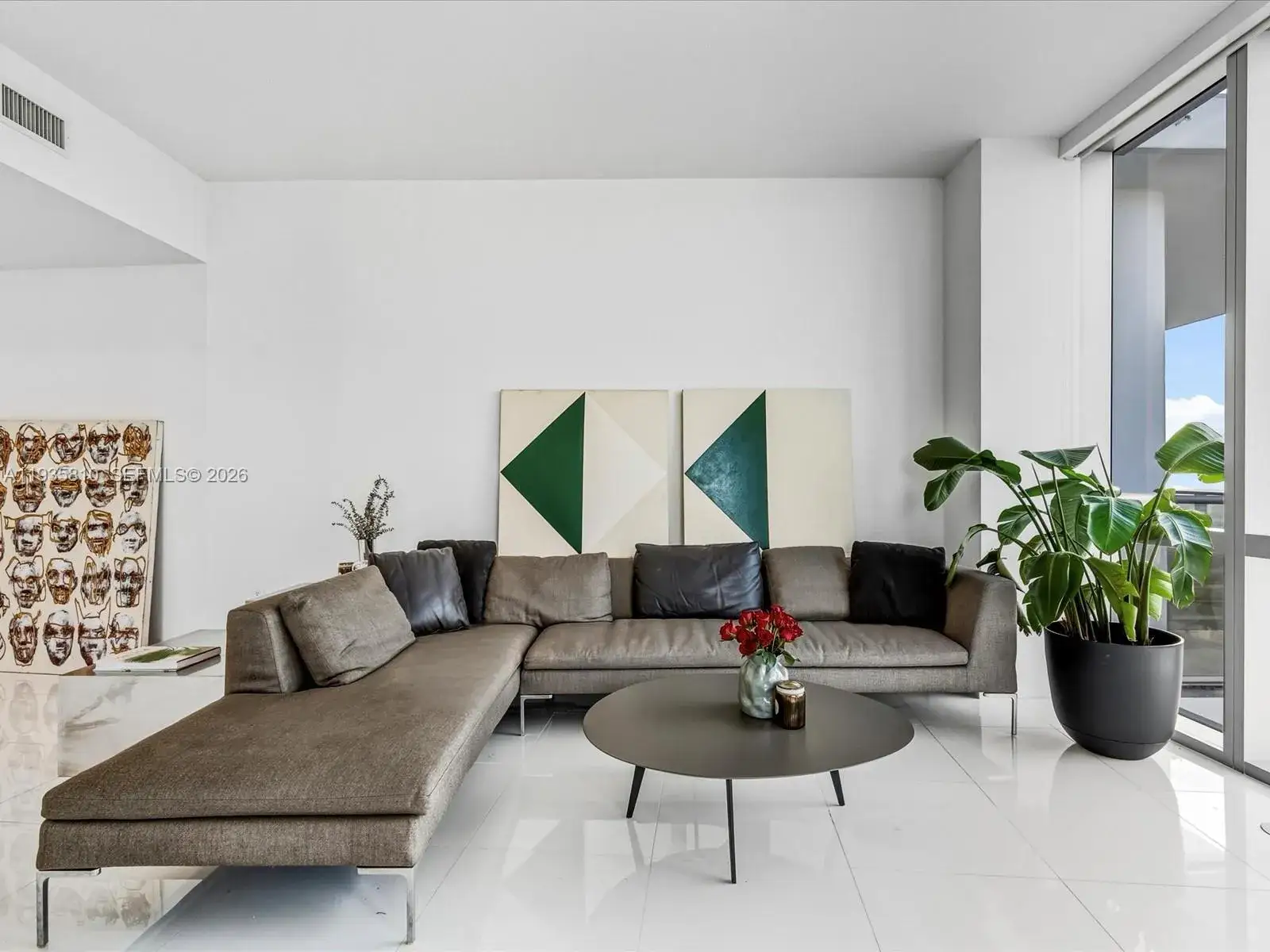 3 bedroom 4 bath Residential for sale at 851 NE 1st Ave # 4801, Miami FL 33132