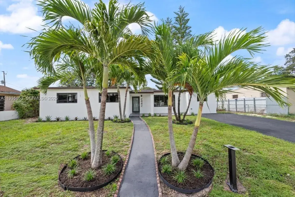 3 bedroom 2 bath Residential Lease for rent at 2442 NW 170th St # A, Miami Gardens FL 33056