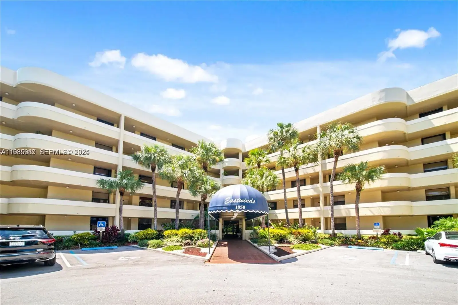 3 bedroom 2 bath Residential Lease for rent at 1850 Homewood Blvd # 3090, Delray Beach FL 33445