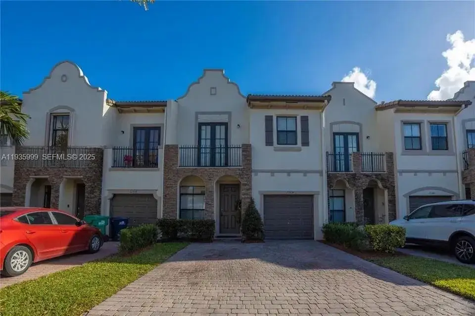 4 bedroom 3 bath Residential Lease for rent at 11334 SW 236th St # 0, Homestead FL 33032