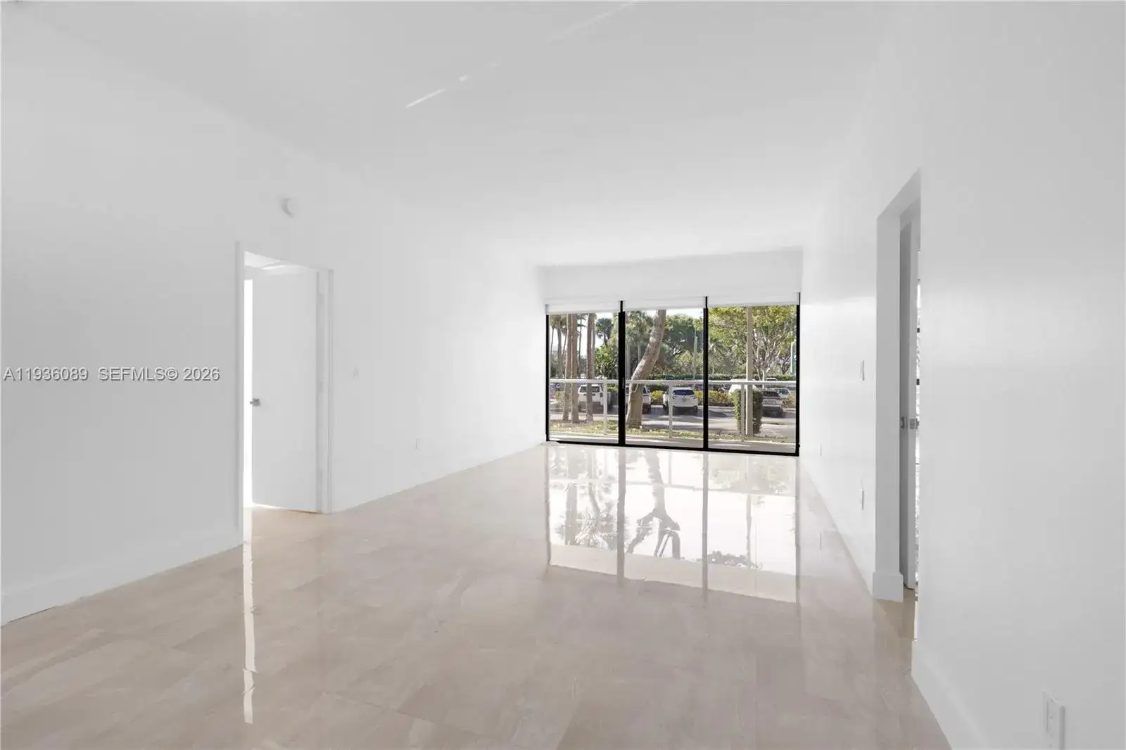 2 bedroom 2 bath Residential for sale at 3731 N Country Club Dr # 124, Aventura FL 33180