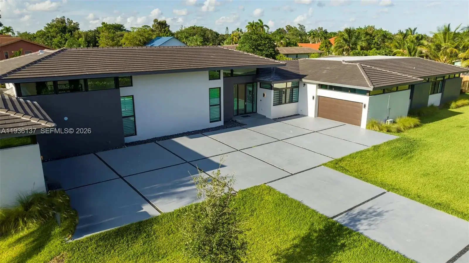 8 bedroom 7 bath Residential for sale at 11911 NW 2 St, Plantation FL 33325