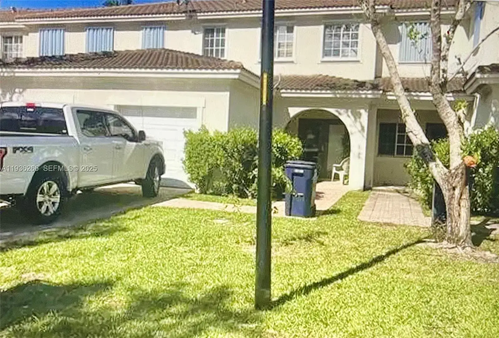 2 bedroom 2 bath Residential for sale at 14258 SW 272nd St, Homestead FL 33032