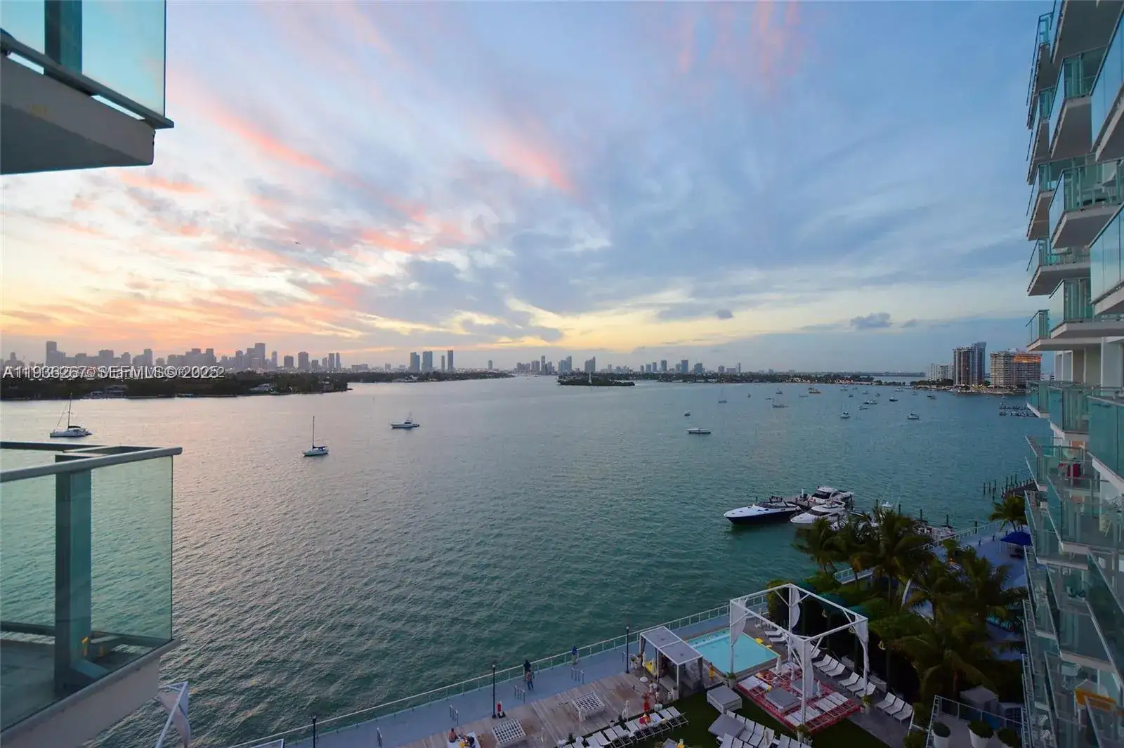 1 bedroom 1 bath Residential for sale at 1100 West Ave # 1220, Miami Beach FL 33139