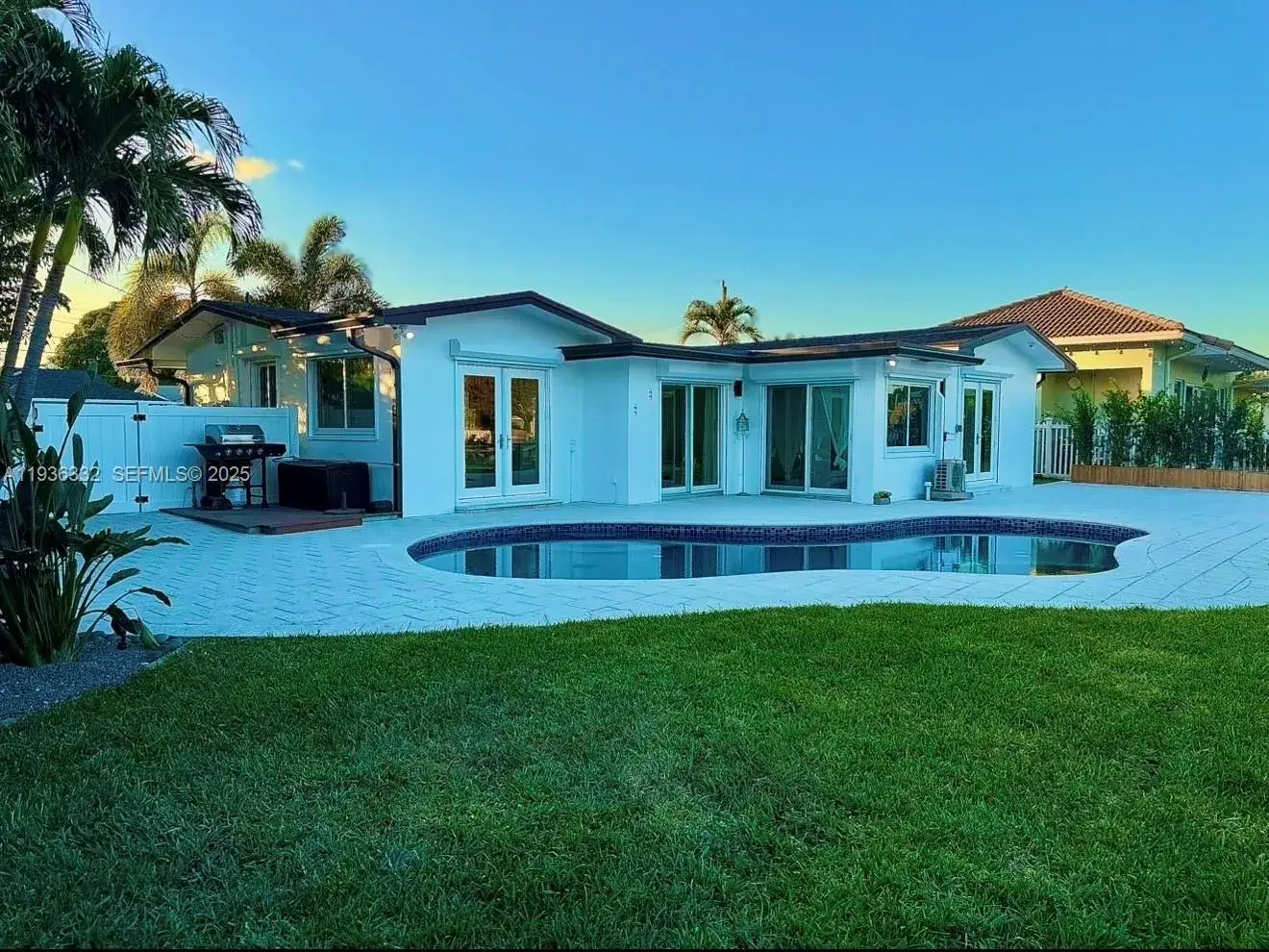 3 bedroom 2 bath Residential for sale at 806 Argonaut Is, Dania Beach FL 33004