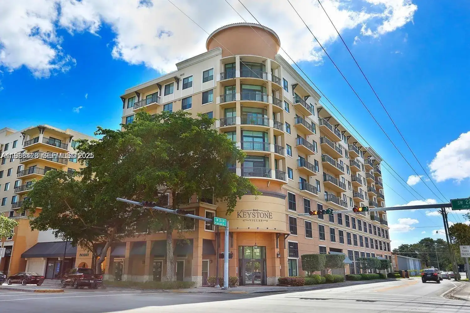 1 bedroom 1 bath Residential Lease for rent at 3590 Coral Way # 508, Miami FL 33145