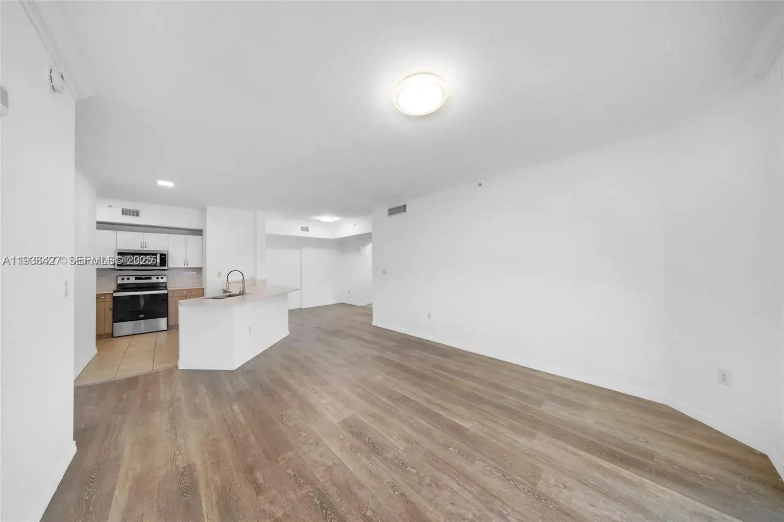 2 bedroom 2 bath Residential for sale at 9172 Collins Ave # 212, Surfside FL 33154