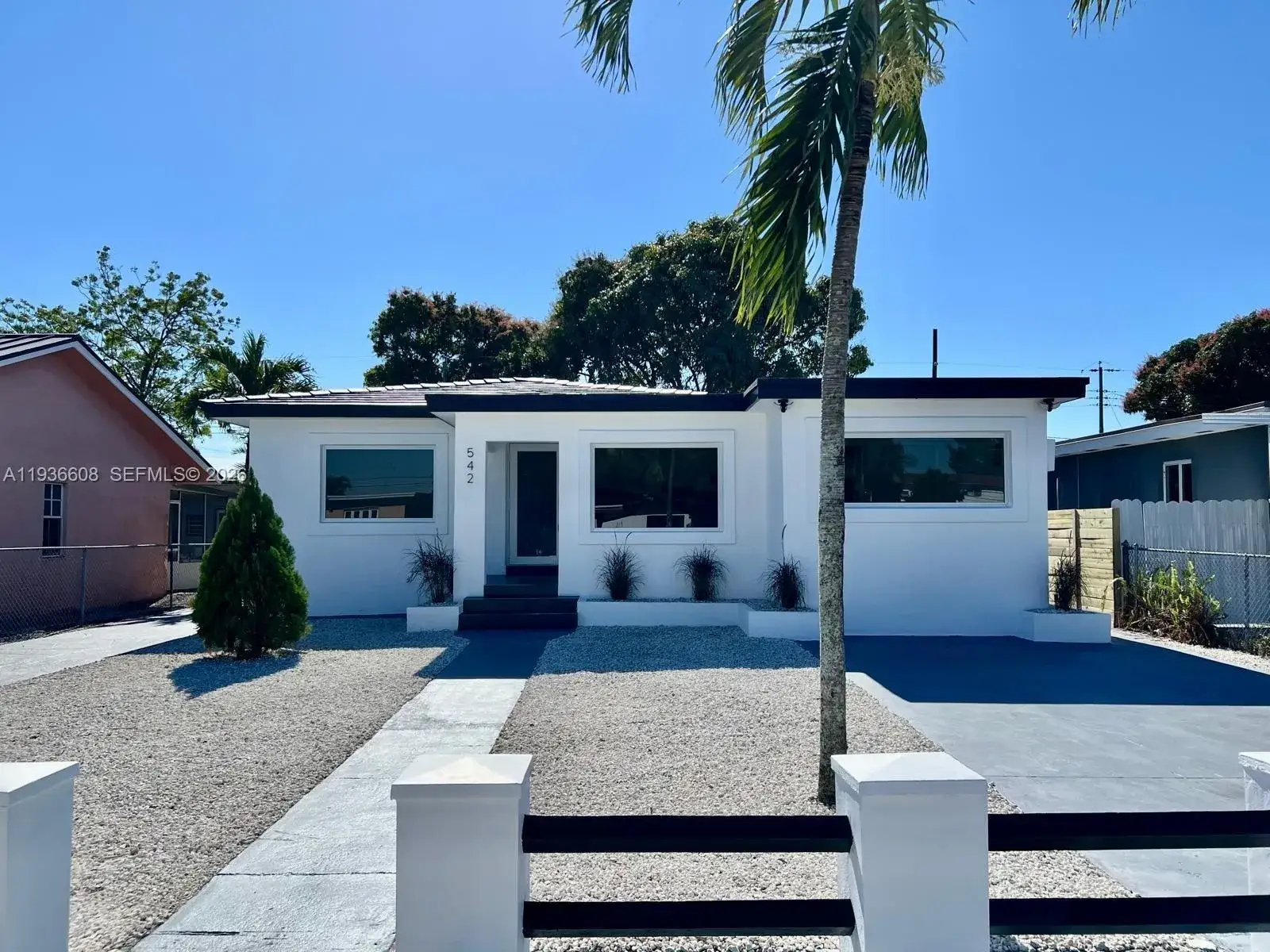 5 bedroom 4 bath Residential for sale at 542 E 20th St, Hialeah FL 33013