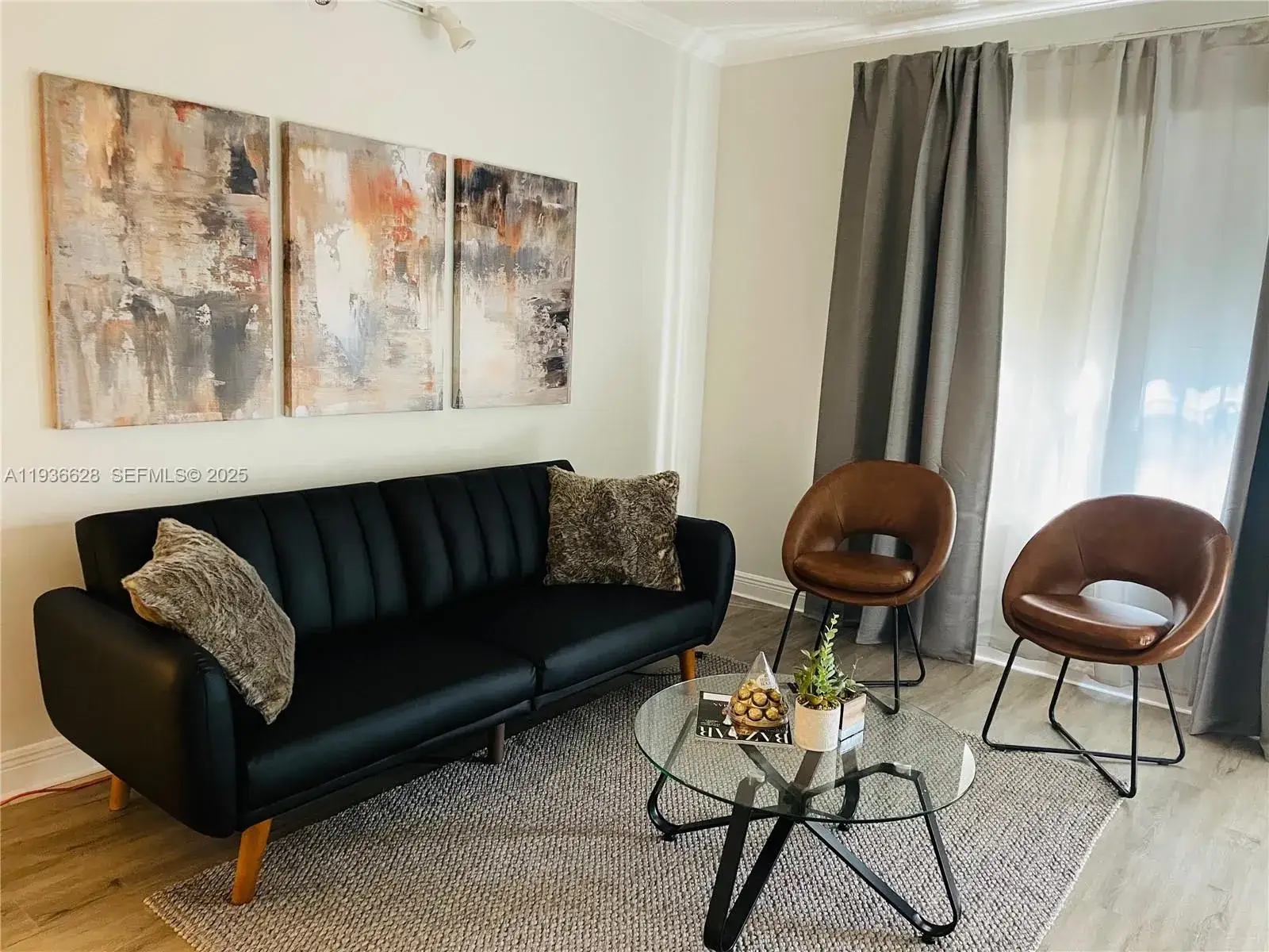 1 bedroom 1 bath Residential Lease for rent at 8420 Byron Ave # 3, Miami Beach FL 33141