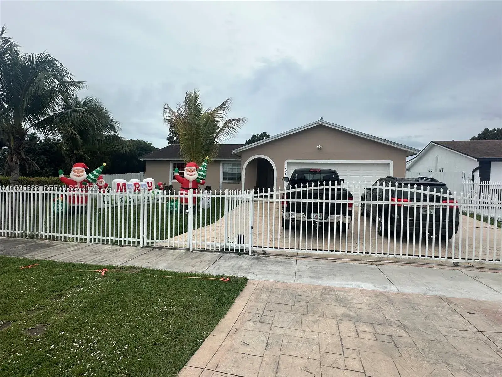 3 bedroom 2 bath Residential Lease for rent at 13200 SW 264th St, Homestead FL 33032