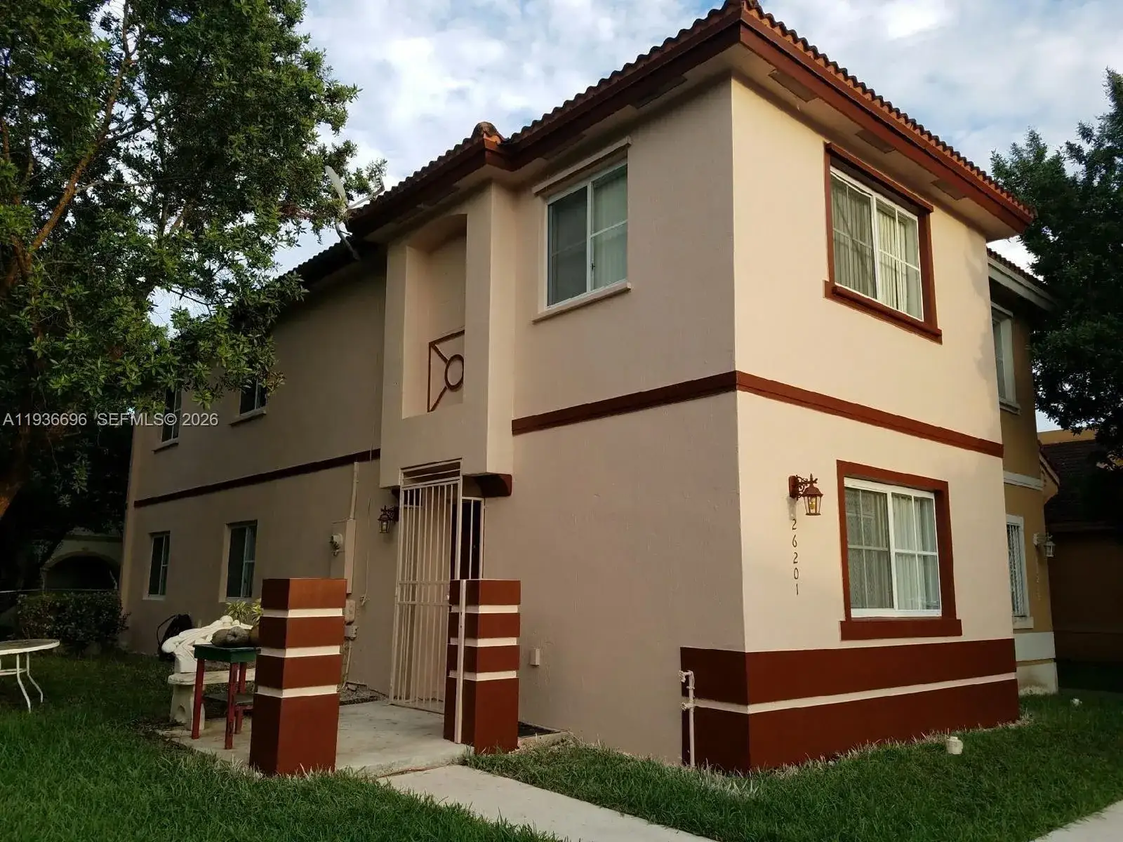 2 bedroom 2 bath Residential for sale at 26201 SW 135th Ave, Homestead FL 33032