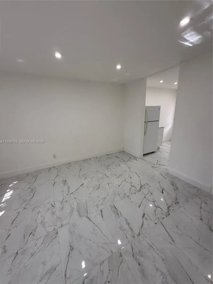 2 bedroom 2 bath Residential Lease for rent at 505 N 24th Ave # 2, Hollywood FL 33020