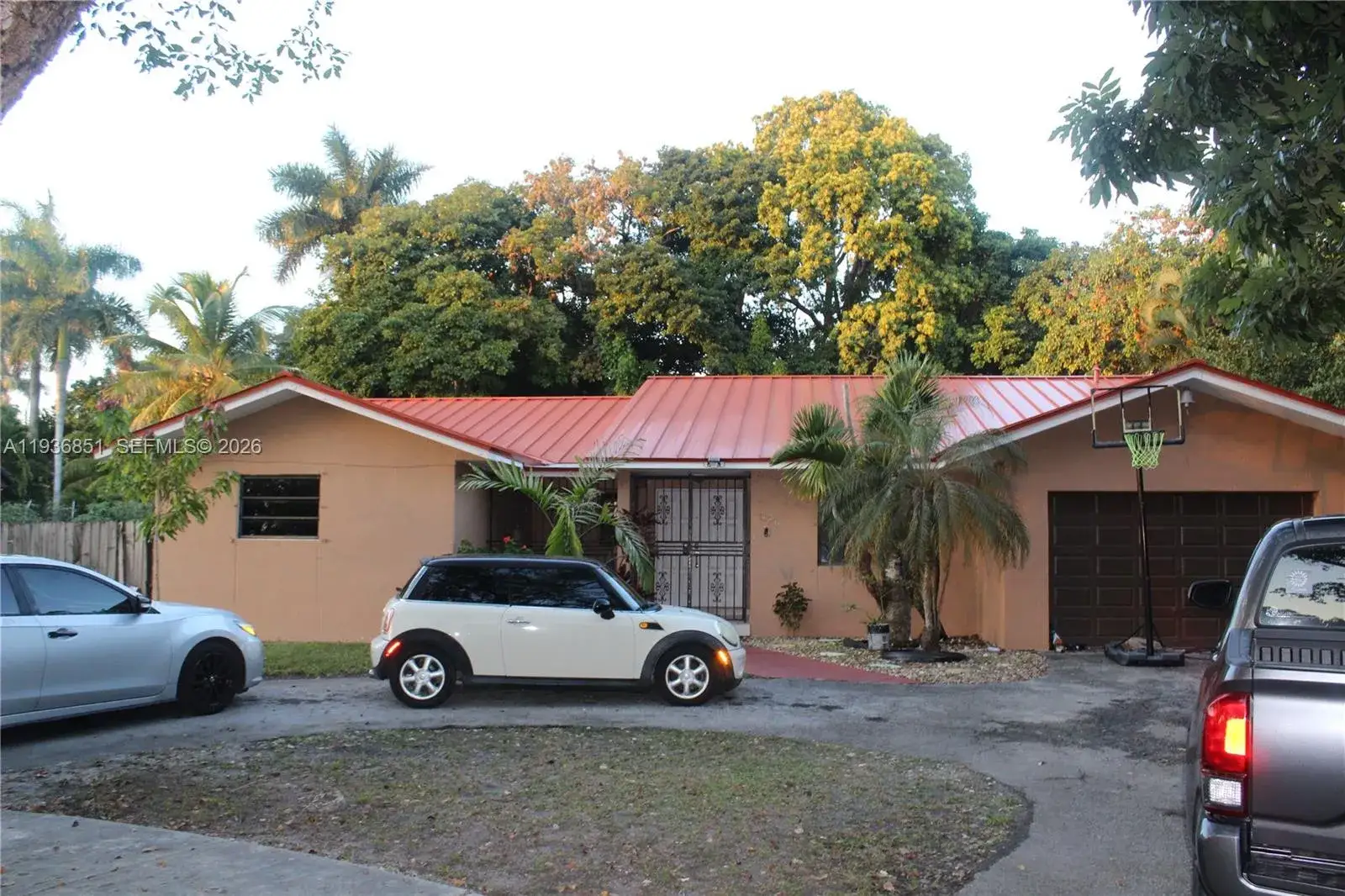 3 bedroom 2 bath Residential for sale at 14334 NE 2nd Pl, Miami FL 33161