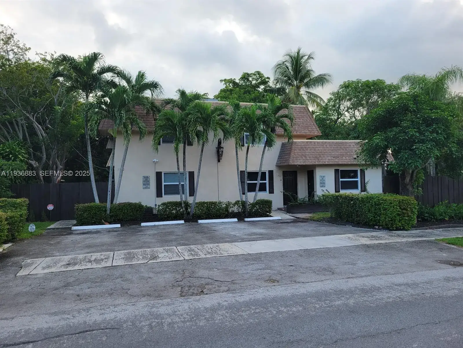 1 bath Residential Lease for rent at 1300 NW 4th Ave # B, Fort Lauderdale FL 33311
