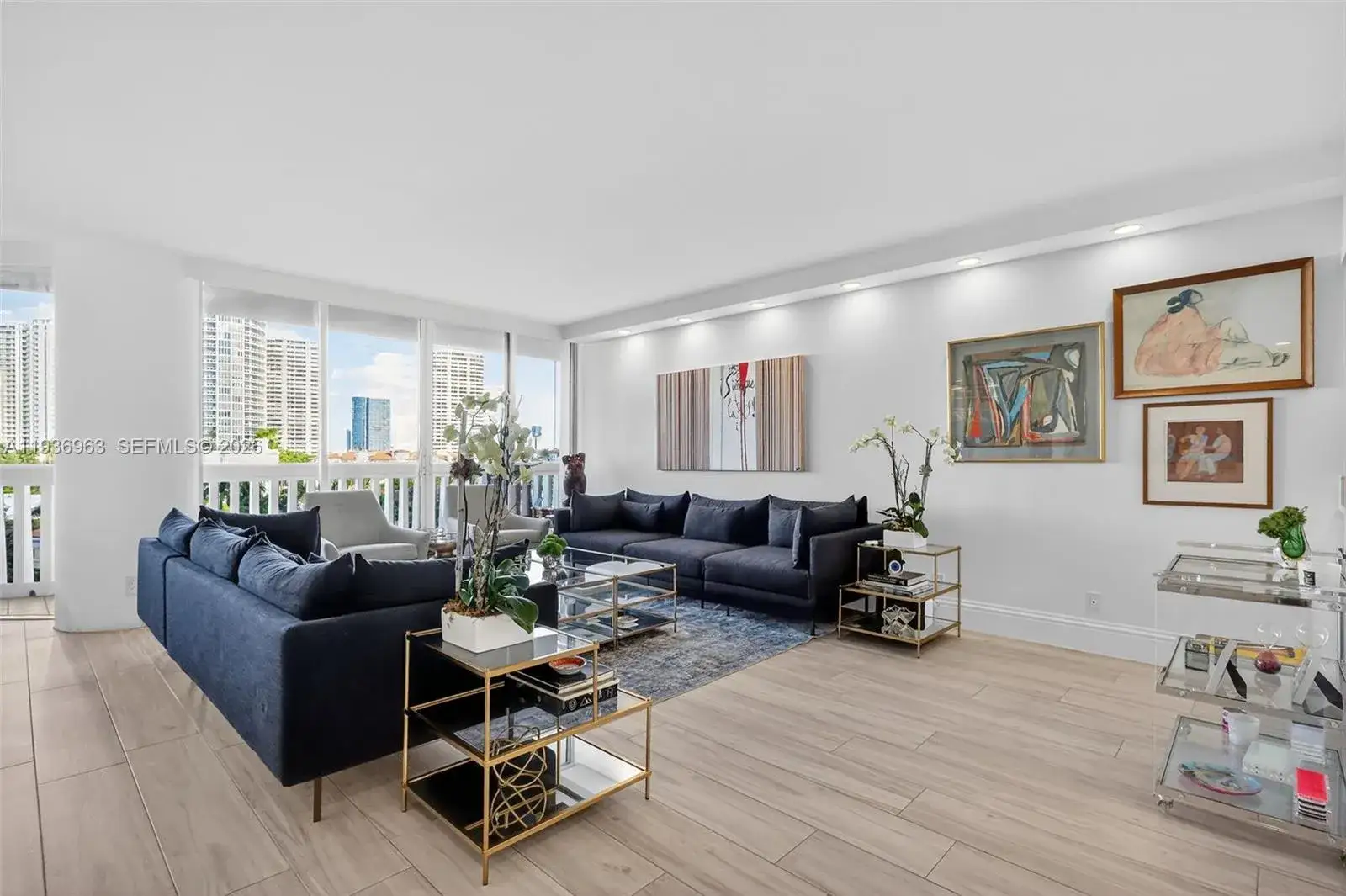 3 bedroom 2 bath Residential for sale at 1000 Island Blvd # 707, Aventura FL 33160