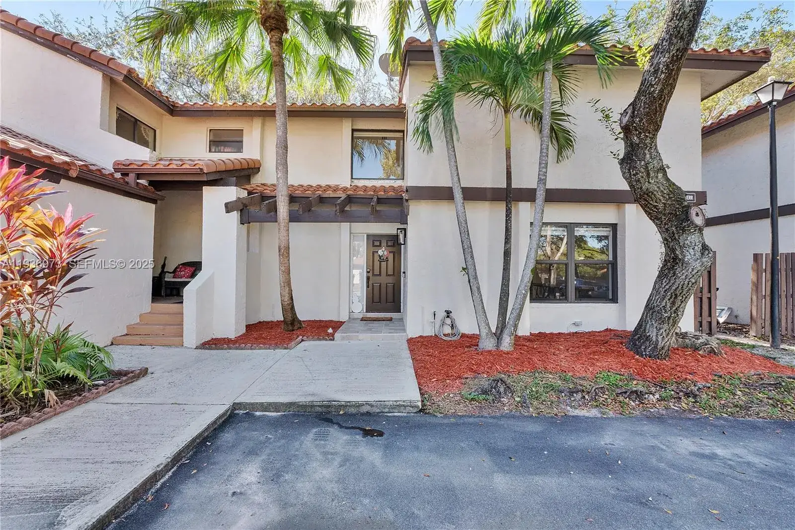 2 bedroom 2 bath Residential for sale at 13234 SW 111th Ter. Unit 4-4, Miami FL 33186