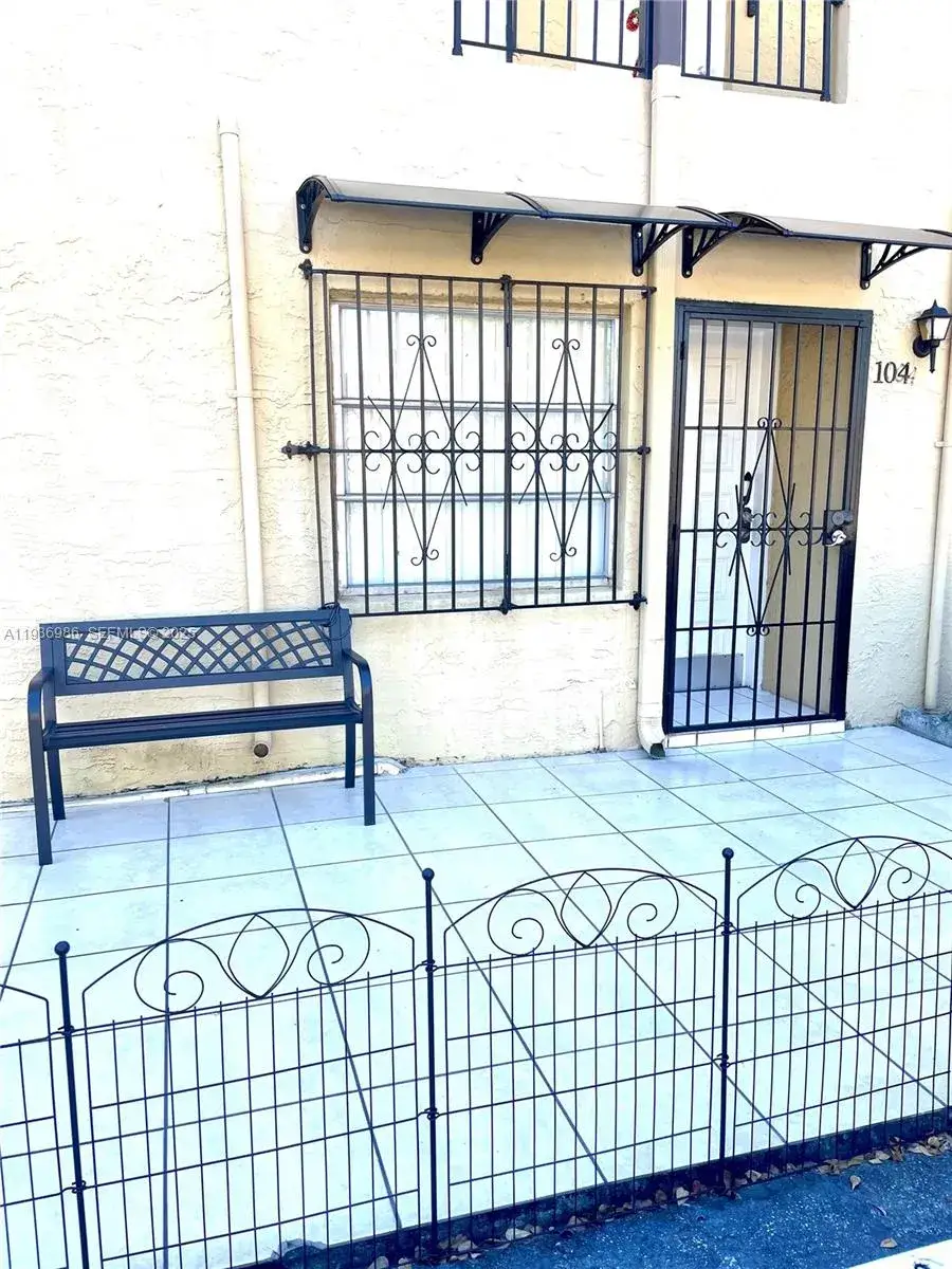 2 bedroom 2 bath Residential Lease for rent at 245 NW 109th Ave # 104, Miami FL 33172