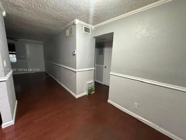1 bedroom 1 bath Residential Lease for rent at 2826 Van Buren St # 12A, Hollywood FL 33020