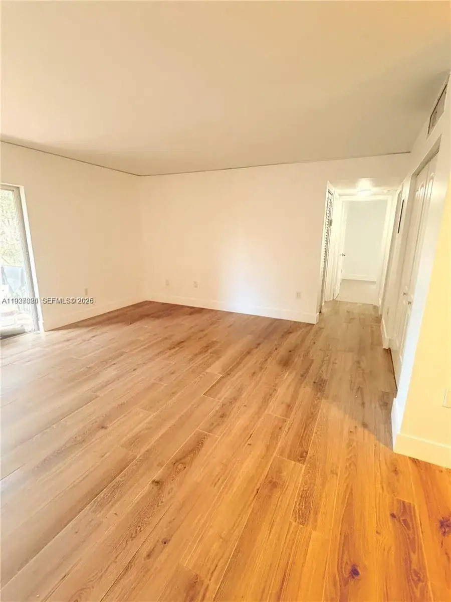 2 bedroom 1 bath Residential for sale at 7208 Fairway Dr # I20, Miami Lakes FL 33014