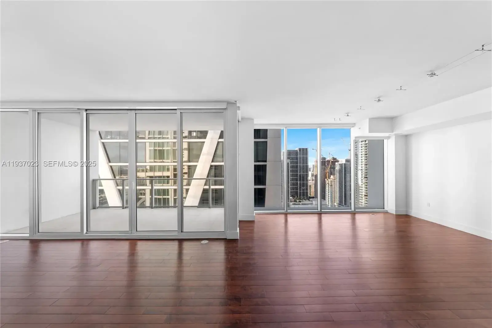 1 bedroom 1 bath Residential for sale at 1040 Biscayne Blvd # 4108, Miami FL 33132