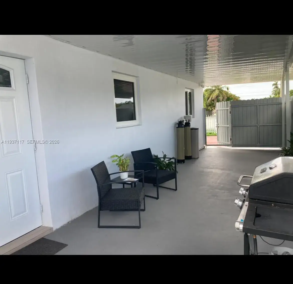 1 bath Residential Lease for rent at 11860 SW 35th St # 1, Miami FL 33175