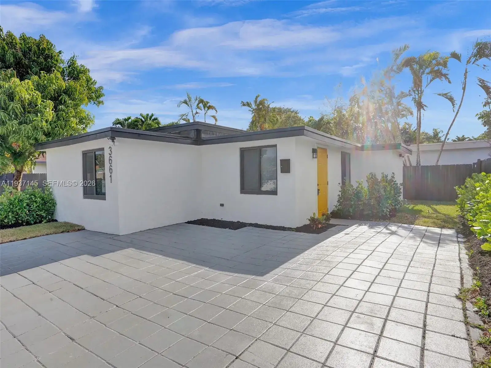 4 bedroom 2 bath Residential for sale at 3661 NE 8th Ave, Oakland Park FL 33334