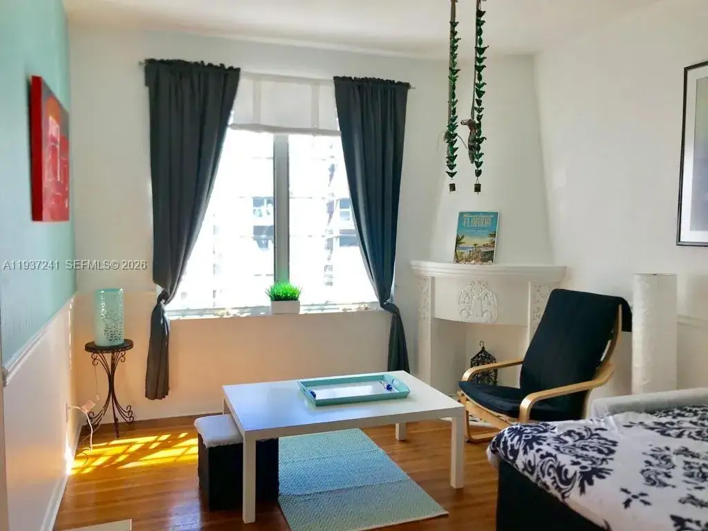 1 bath Residential for sale at 610 8th St # 204, Miami Beach FL 33139
