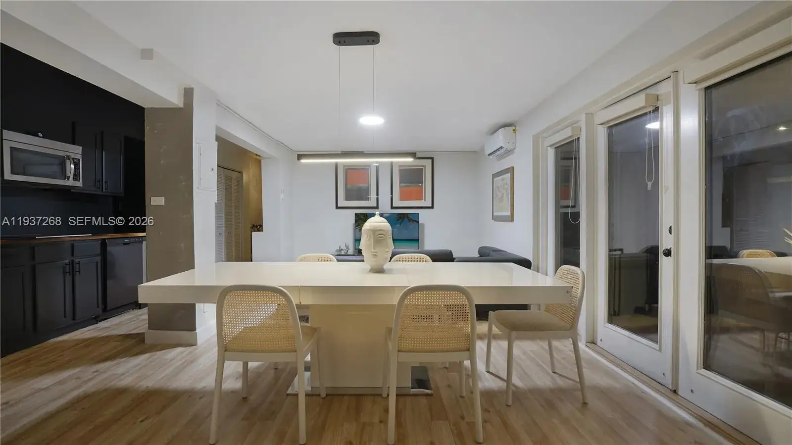 1 bedroom 1 bath Residential Lease for rent at 1645 NE 9th Ave # 2, Fort Lauderdale FL 33305