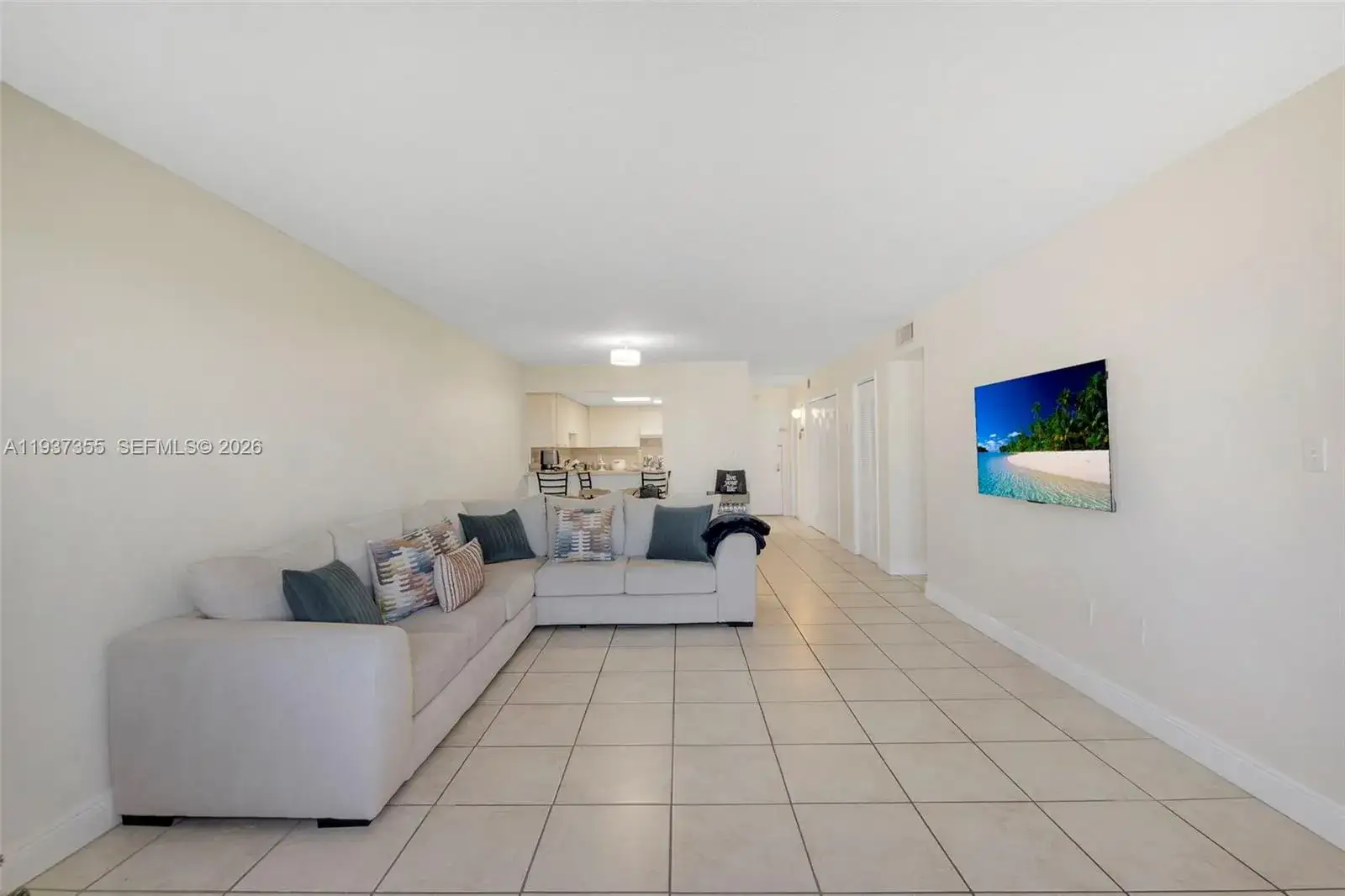 2 bedroom 1 bath Residential for sale at 6940 Miami Gardens Dr # 531, Hialeah FL 33015