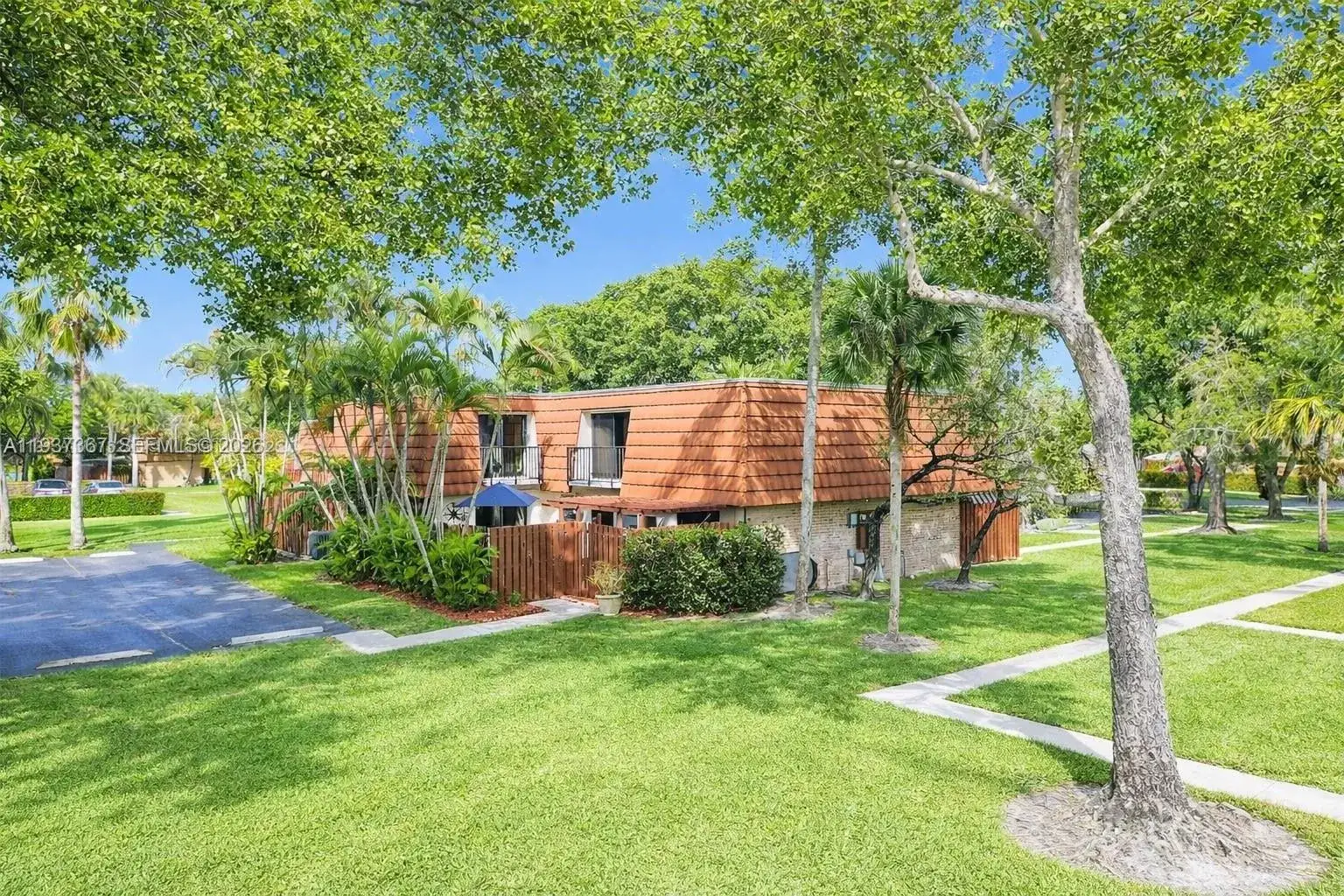 3 bedroom 2 bath Residential Lease for rent at 11861 SW 9th Mnr # 11861, Davie FL 33325