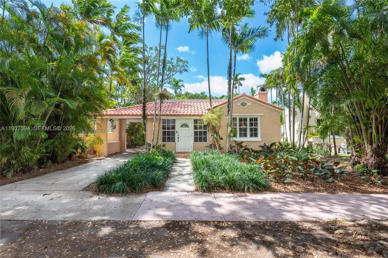 2 bedroom 2 bath Residential for sale at 1256 Algeria Ave, Coral Gables FL 33134