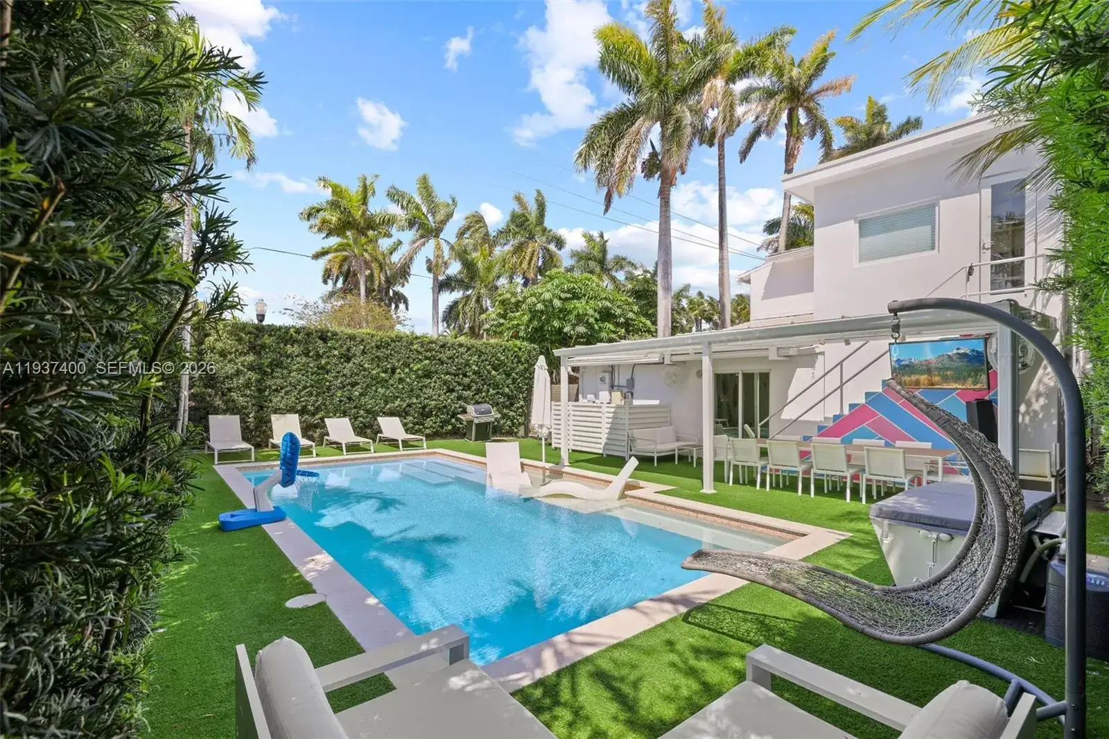 4 bedroom 3 bath Residential for sale at 4490 Royal Palm Ave, Miami Beach FL 33140