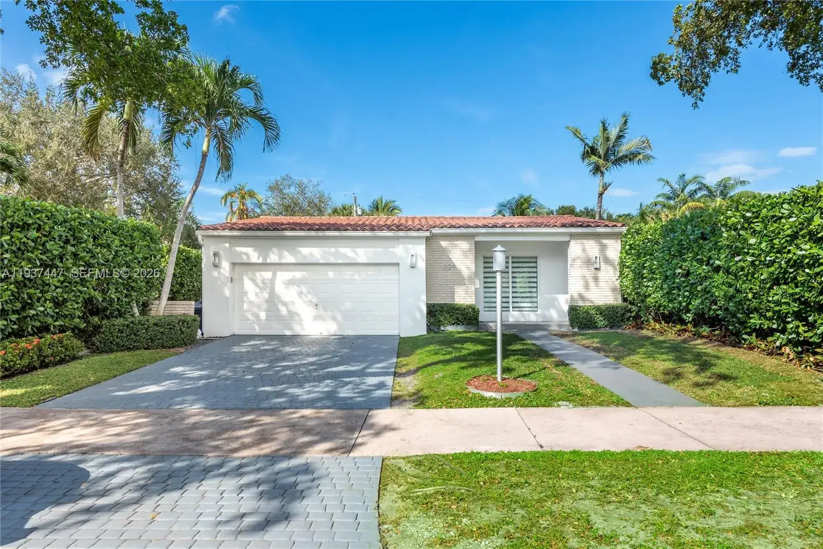 3 bedroom 2 bath Residential for sale at 829 Malaga Ave, Coral Gables FL 33134