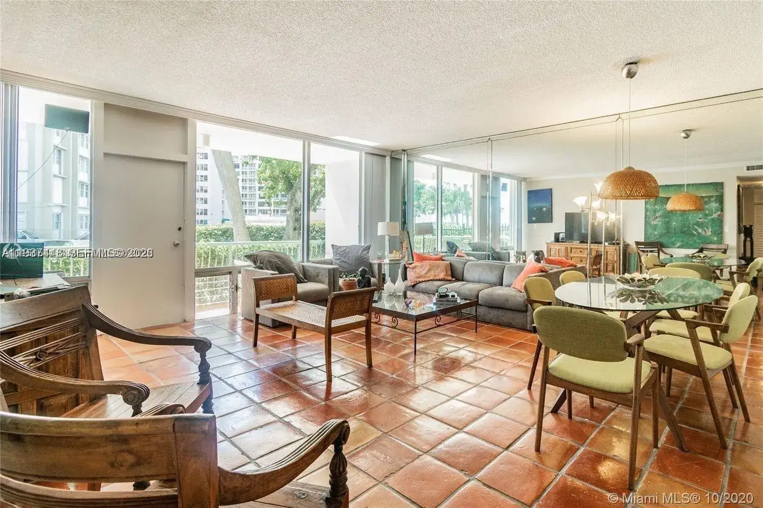 1 bedroom 1 bath Residential for sale at 1408 Brickell Bay Dr # 105, Miami FL 33131