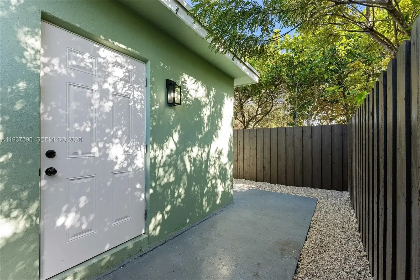1 bedroom 1 bath Residential Lease for rent at 2610 NW 83rd Ave # B, Sunrise FL 33322