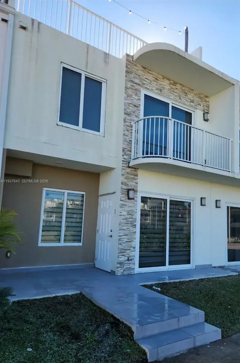 4 bedroom 3 bath Residential for sale at 13937 SW 259th Way, Homestead FL 33032