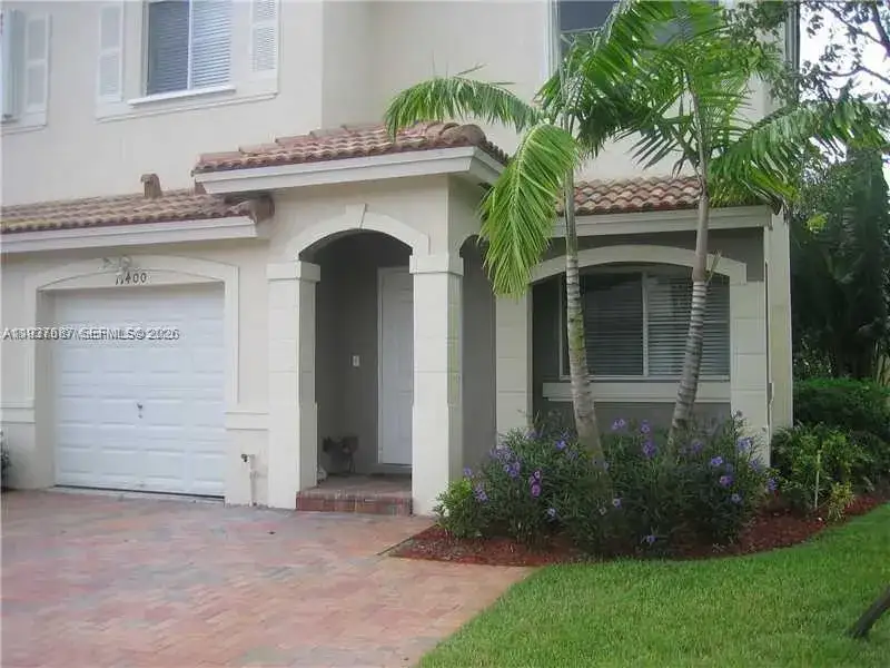 2 bedroom 2 bath Residential Lease for rent at 11400 NW 34th Pl, Sunrise FL 33323