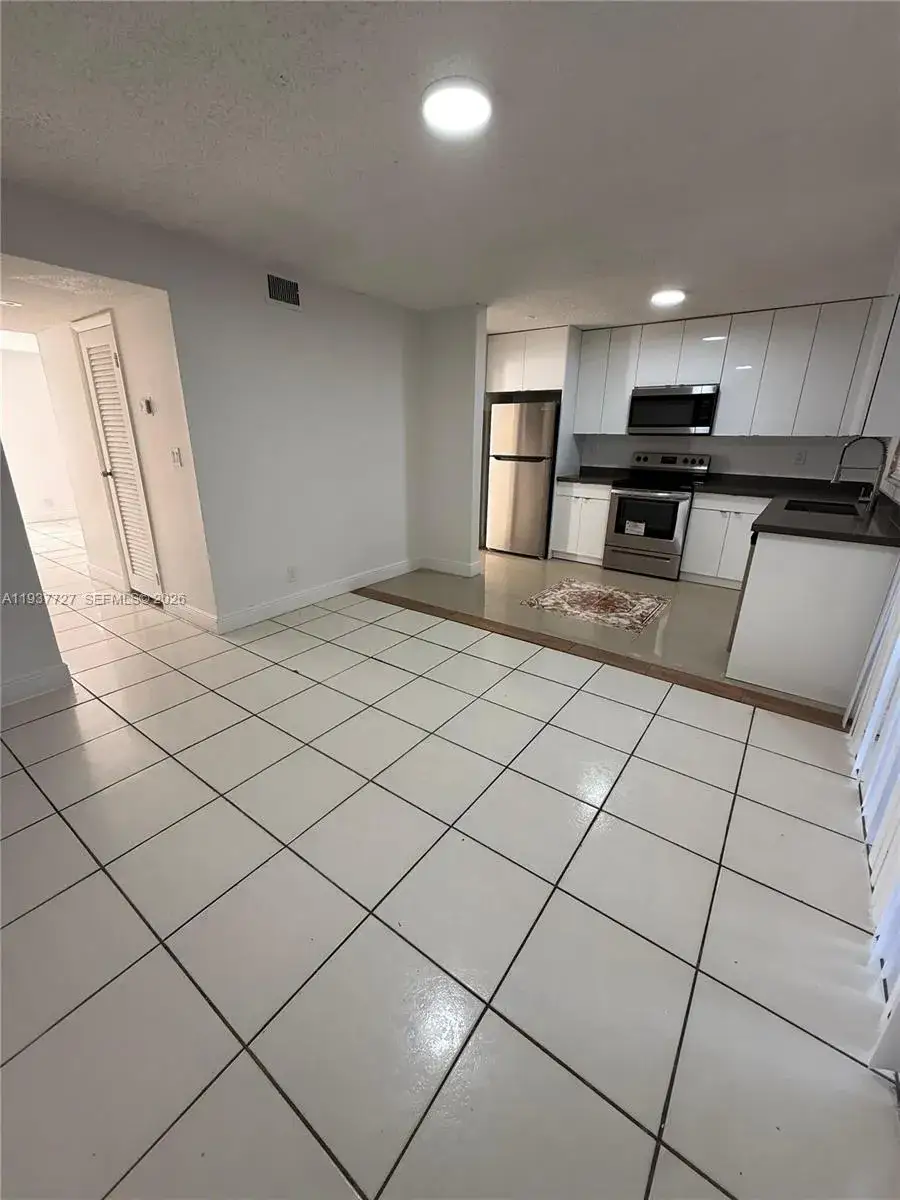 3 bedroom 2 bath Residential Lease for rent at 5817 Blueberry Ct # 92, Lauderhill FL 33313