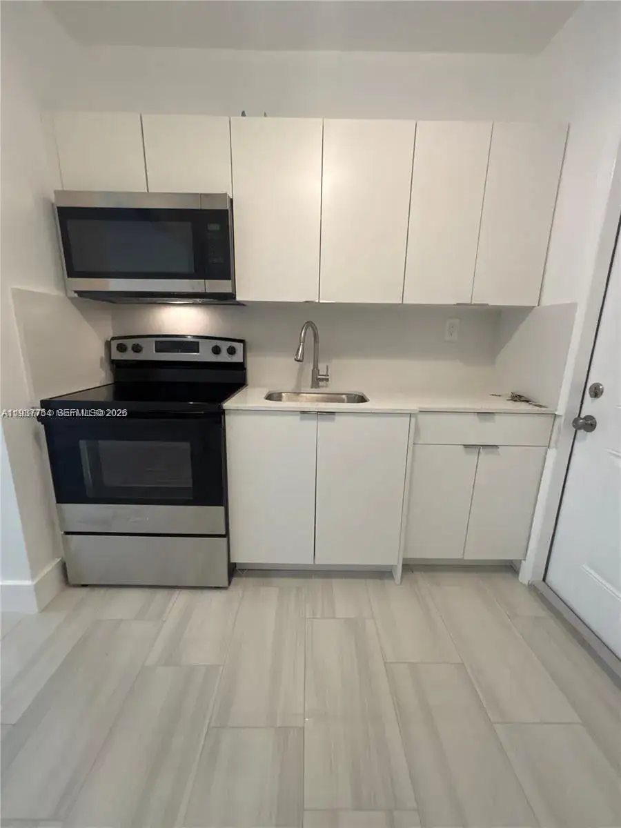 1 bath Residential Lease for rent at 671 SW 7th St # 6, Miami FL 33130