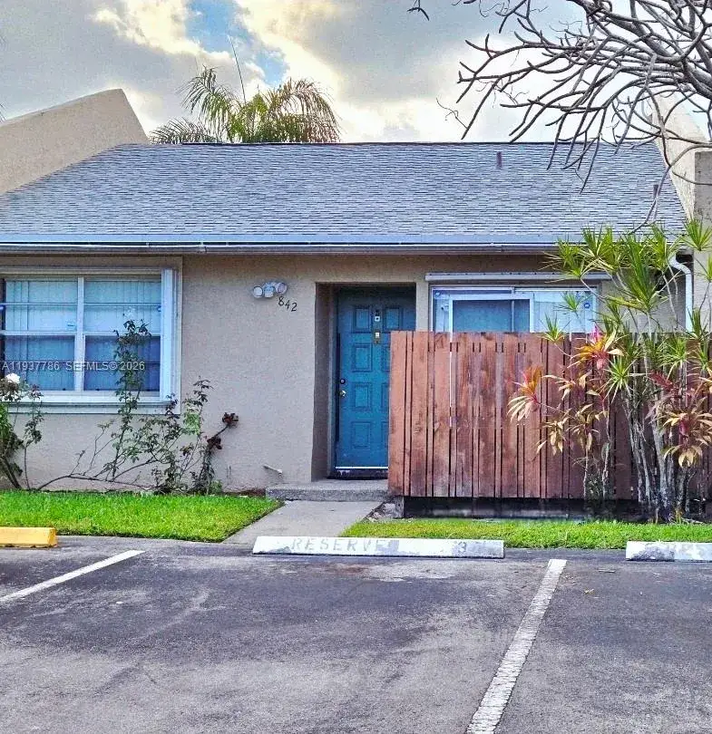 2 bedroom 2 bath Residential Lease for rent at 842 Banks Rd, Coconut Creek FL 33063