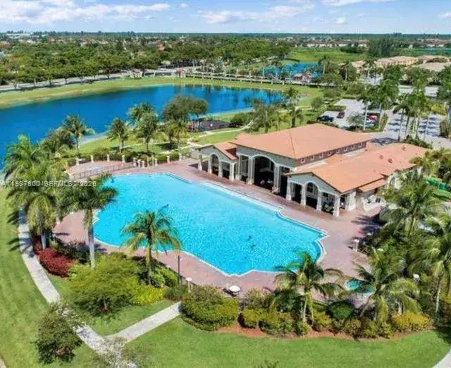 3 bedroom 2 bath Residential Lease for rent at 22561 SW 88th Pl # 7, Cutler Bay FL 33190