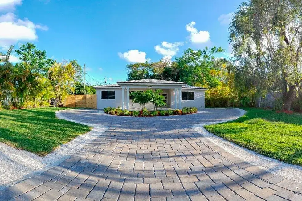 4 bedroom 3 bath Residential Lease for rent at 6634 SW 76th Ter, South Miami FL 33143