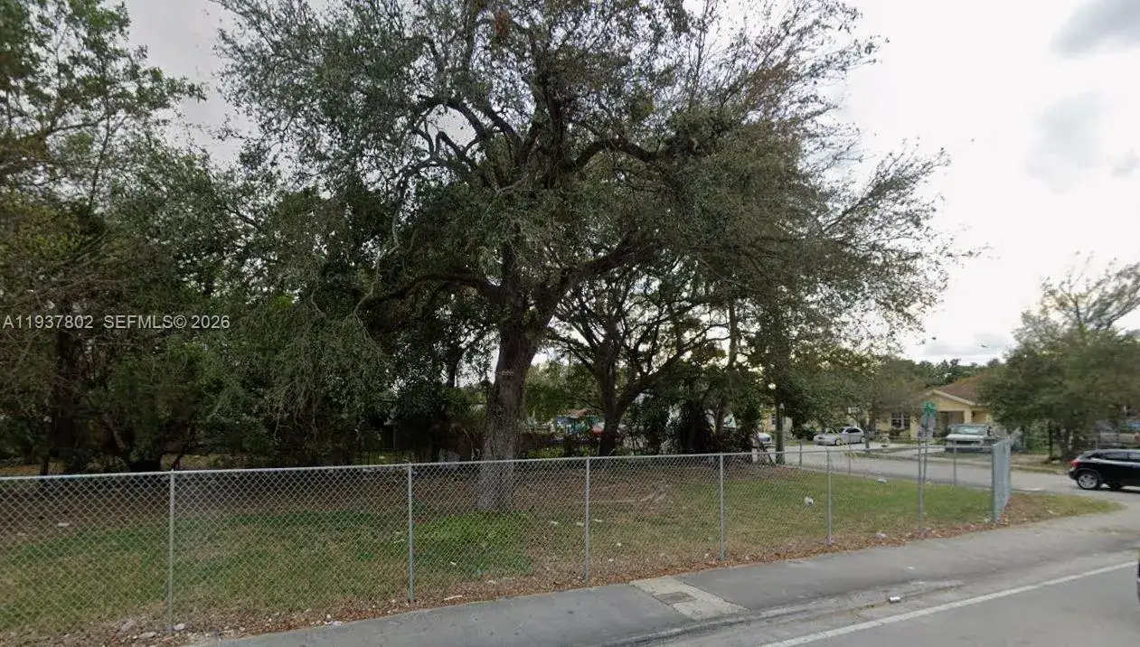 Commercial Land for sale at 2226 NW 46th St, Miami FL 33142