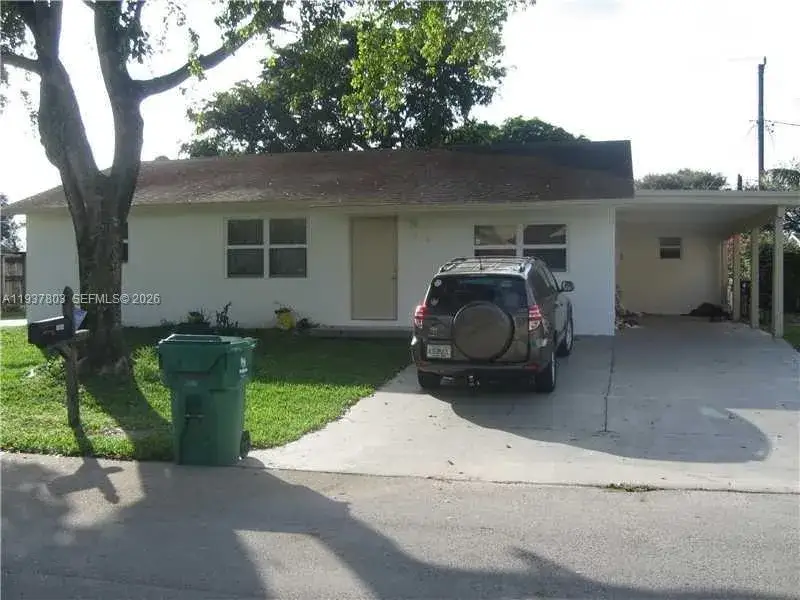 3 bedroom 2 bath Residential Lease for rent at 1804 SW 95th Ter, Miramar FL 33025